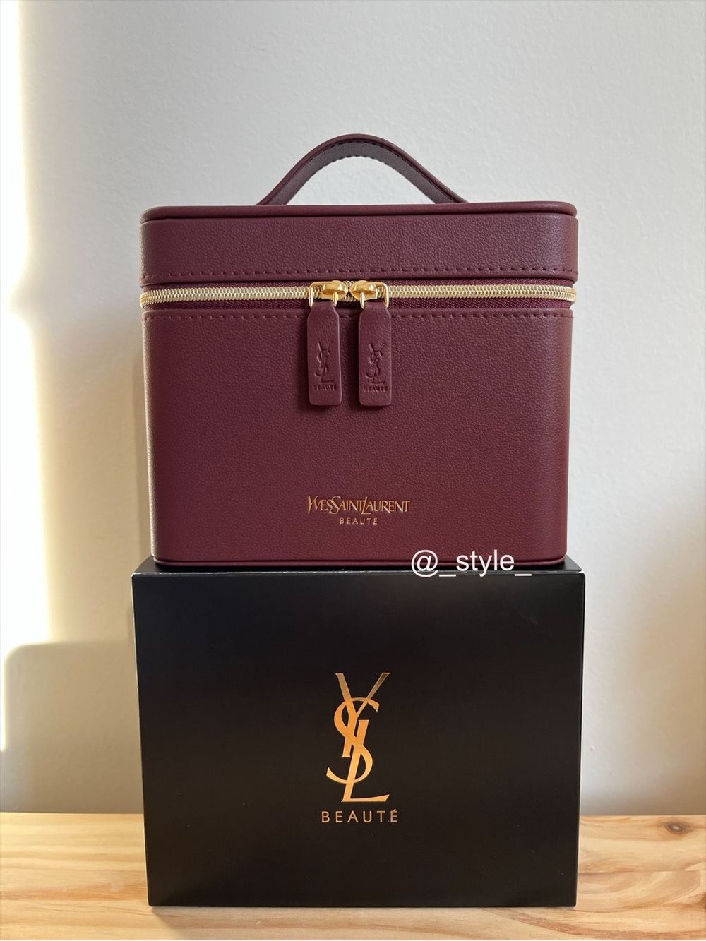 Yves Saint Laurent Top-Handle Beauty Case in Burgundy